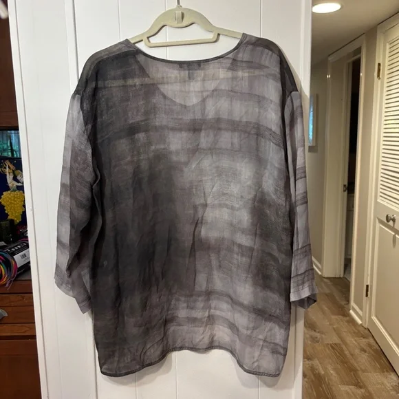 Eileen Fisher 100% silk sheer top - M - Picture 2 of 3